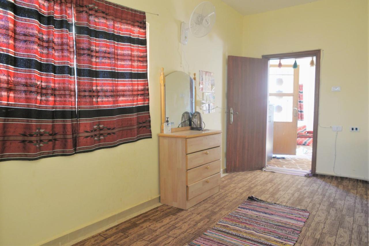 Al Hayy Happy Bedouin House Petra B&B 외부 사진