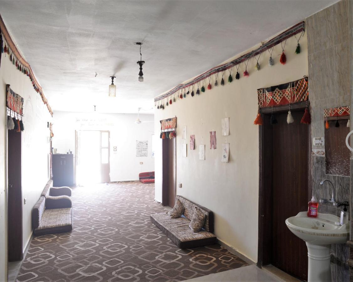 Al Hayy Happy Bedouin House Petra B&B 외부 사진