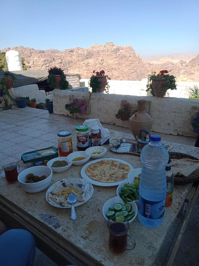 Al Hayy Happy Bedouin House Petra B&B 외부 사진