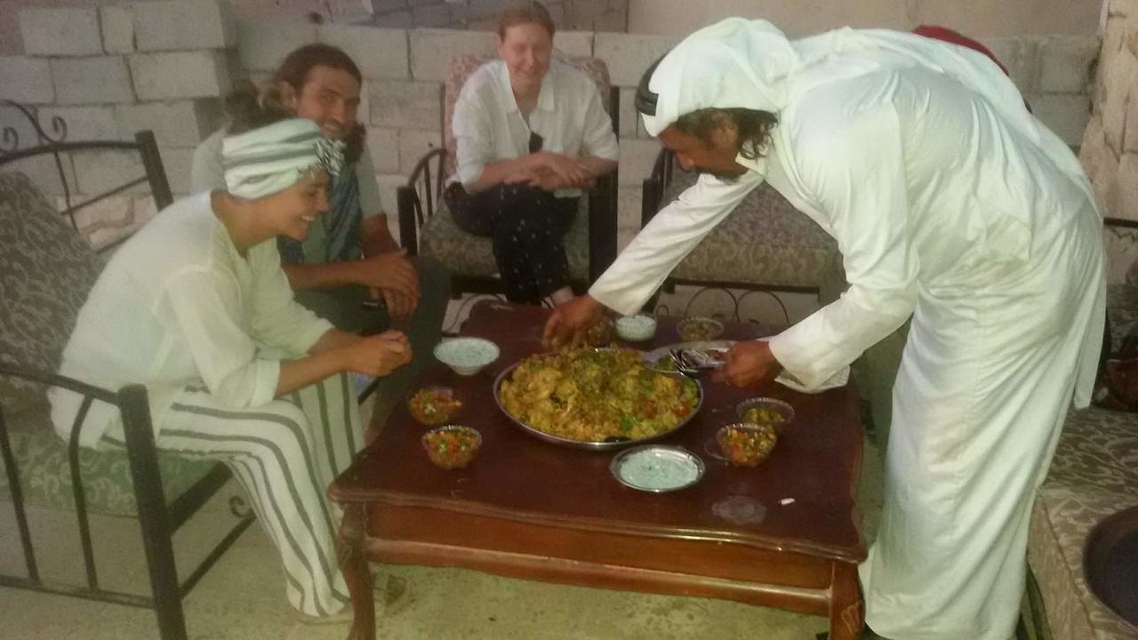 Al Hayy Happy Bedouin House Petra B&B 외부 사진
